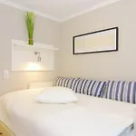 Metropol, Whg 3, Landseite